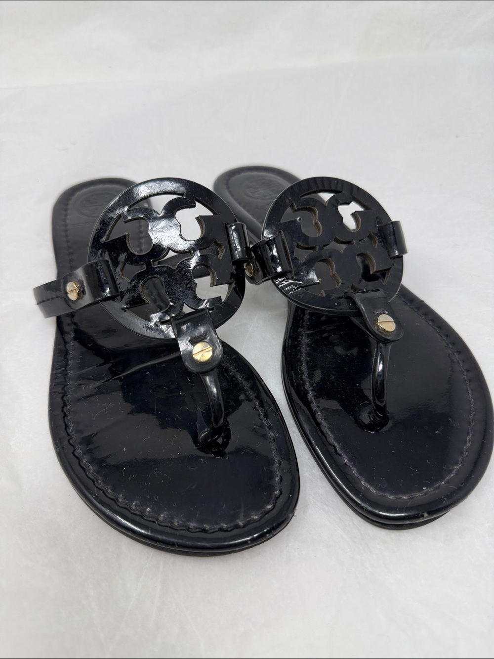 Tory Burch Black Miller Patent Thong Sandals Size 7